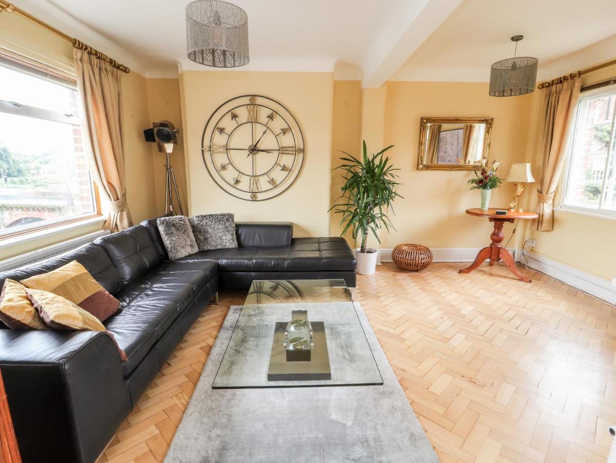 Dee Heights Penthouse Apartamento Chester Exterior foto